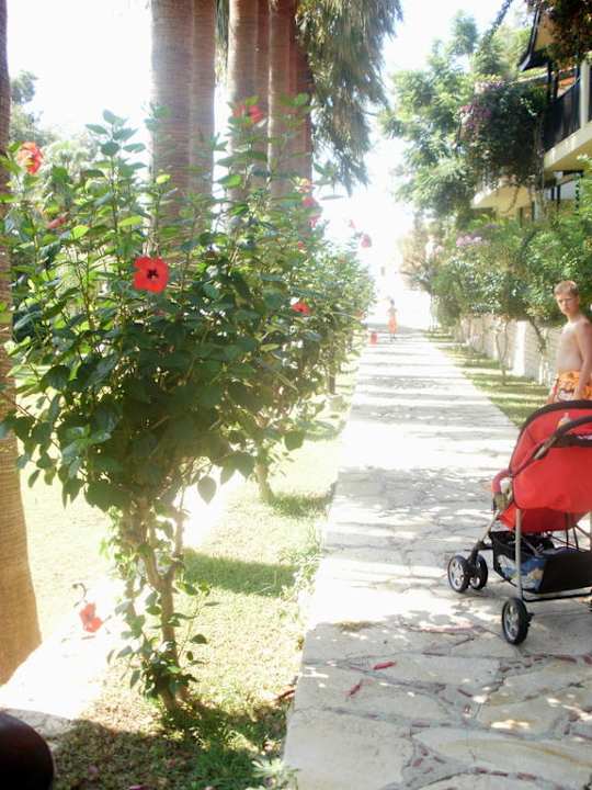 Wege Melas Holiday Village