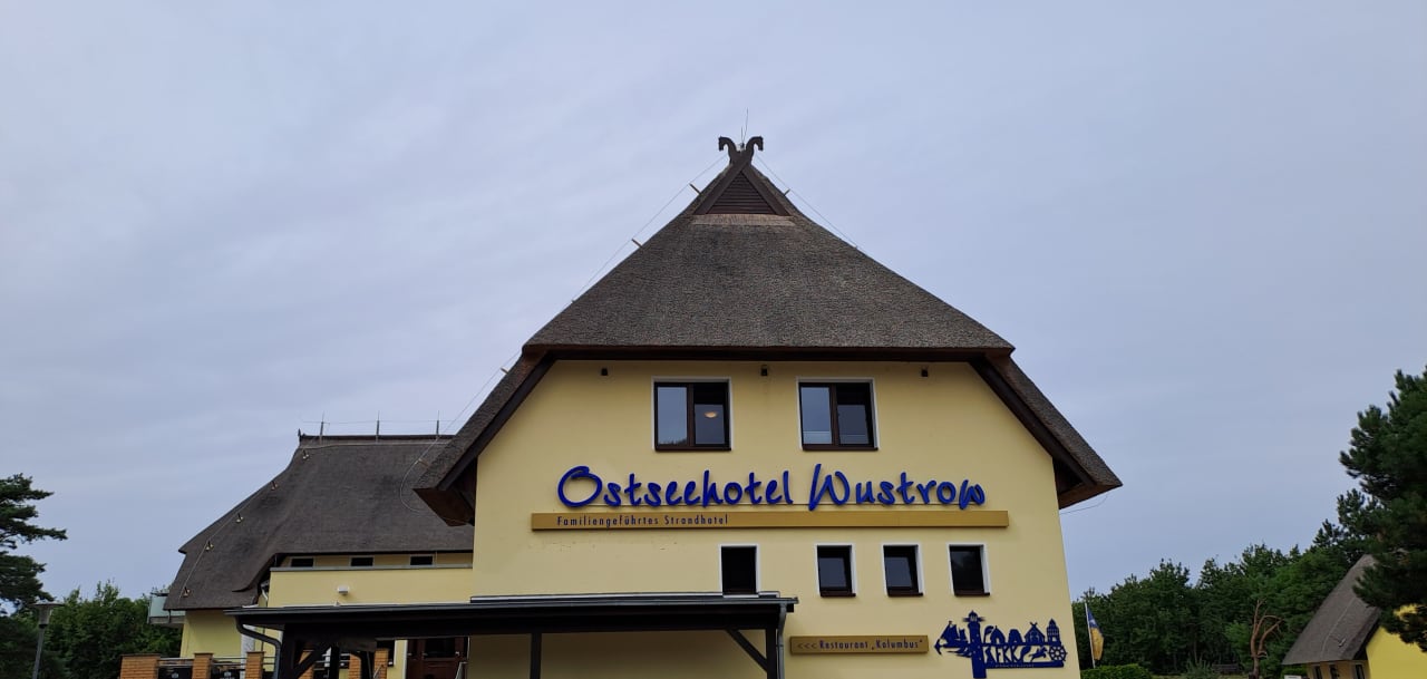 Außenansicht Ostseehotel Wustrow