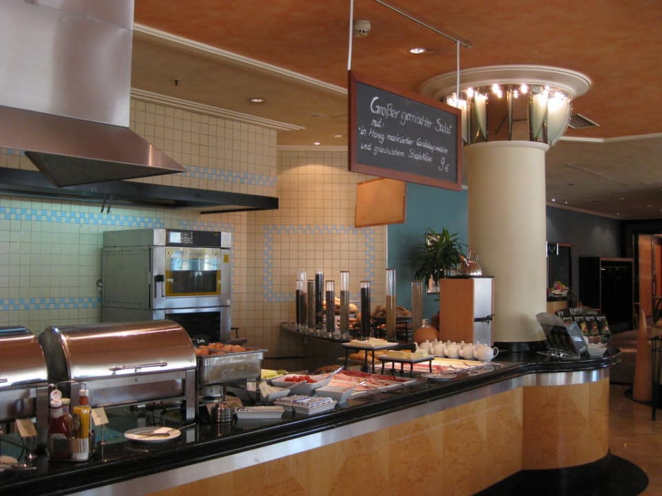 Das Buffet lässt keine Wünsche offen c/o56 Hotel Chemnitz
