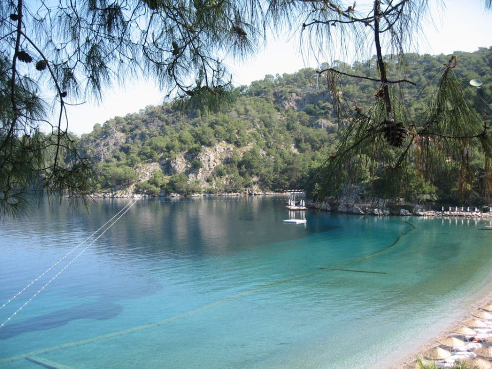 Über die Bucht Hillside Beach Club