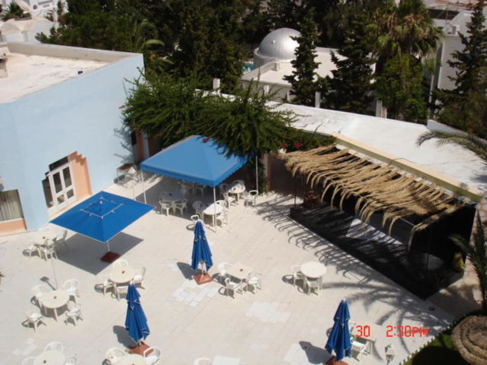 Widok z balkonu Hotel Le Khalife