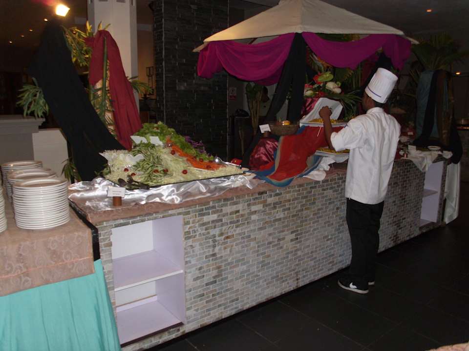 Salatbüffet Pearle Beach Resort & Spa