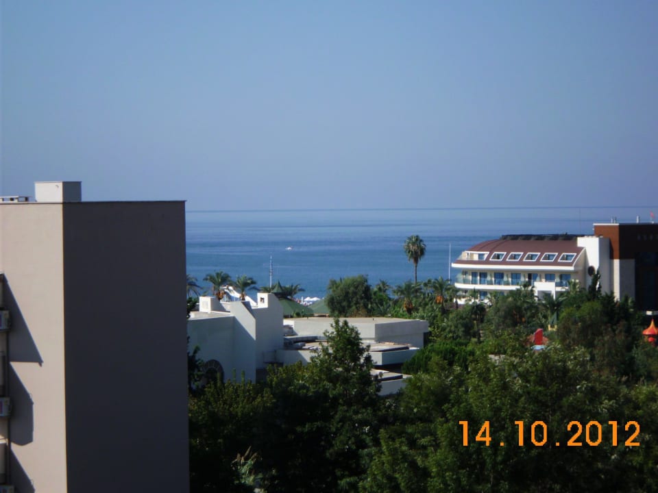 Ausblick zum Meer Hotel Royal Garden Beach