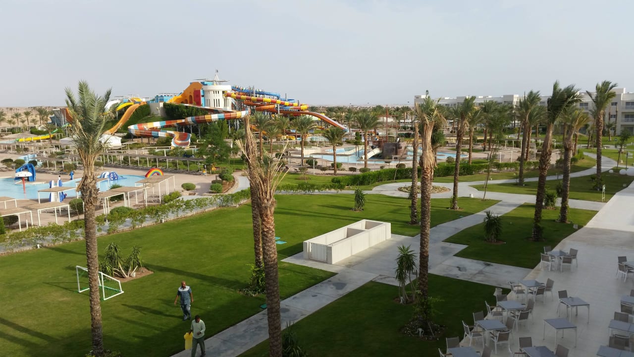 Blich von Dachpoolanlage Jaz Aquaviva