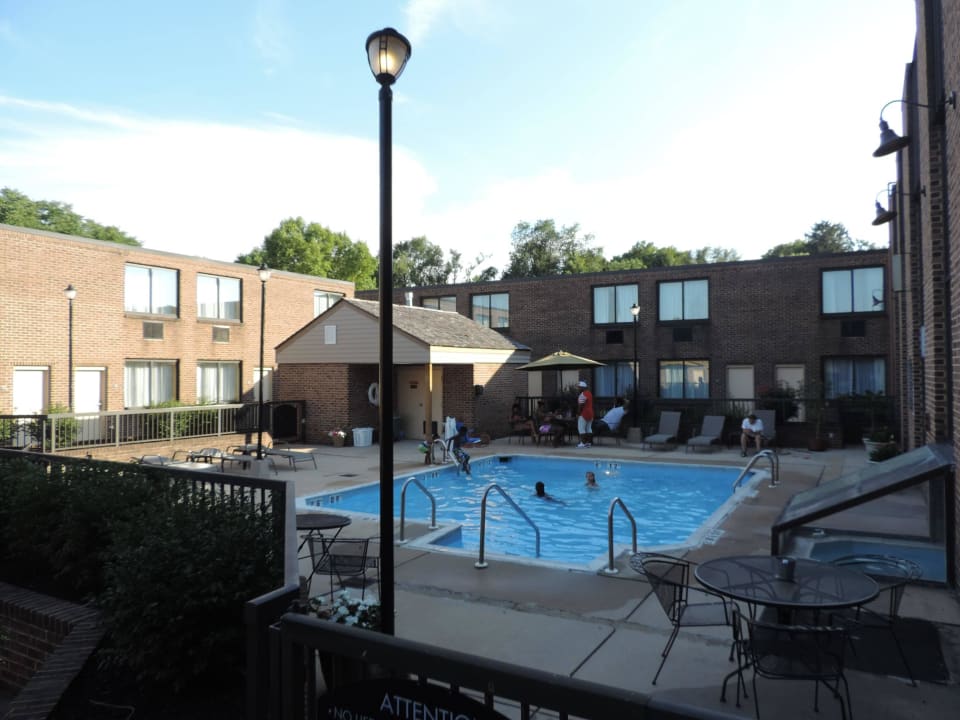 Das Außenpool Wyndham Garden York