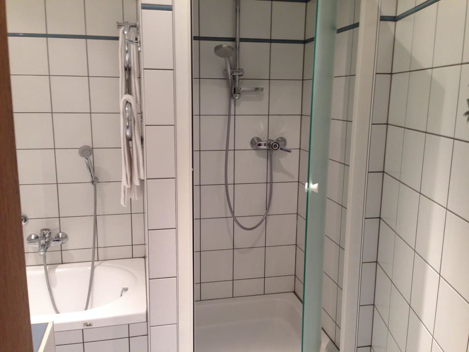 Dusche Hotel & Spa Wulfenia Kärnten