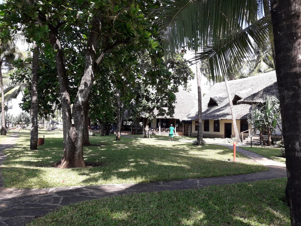 Gartenanlage Neptune Village Beach Resort & Spa