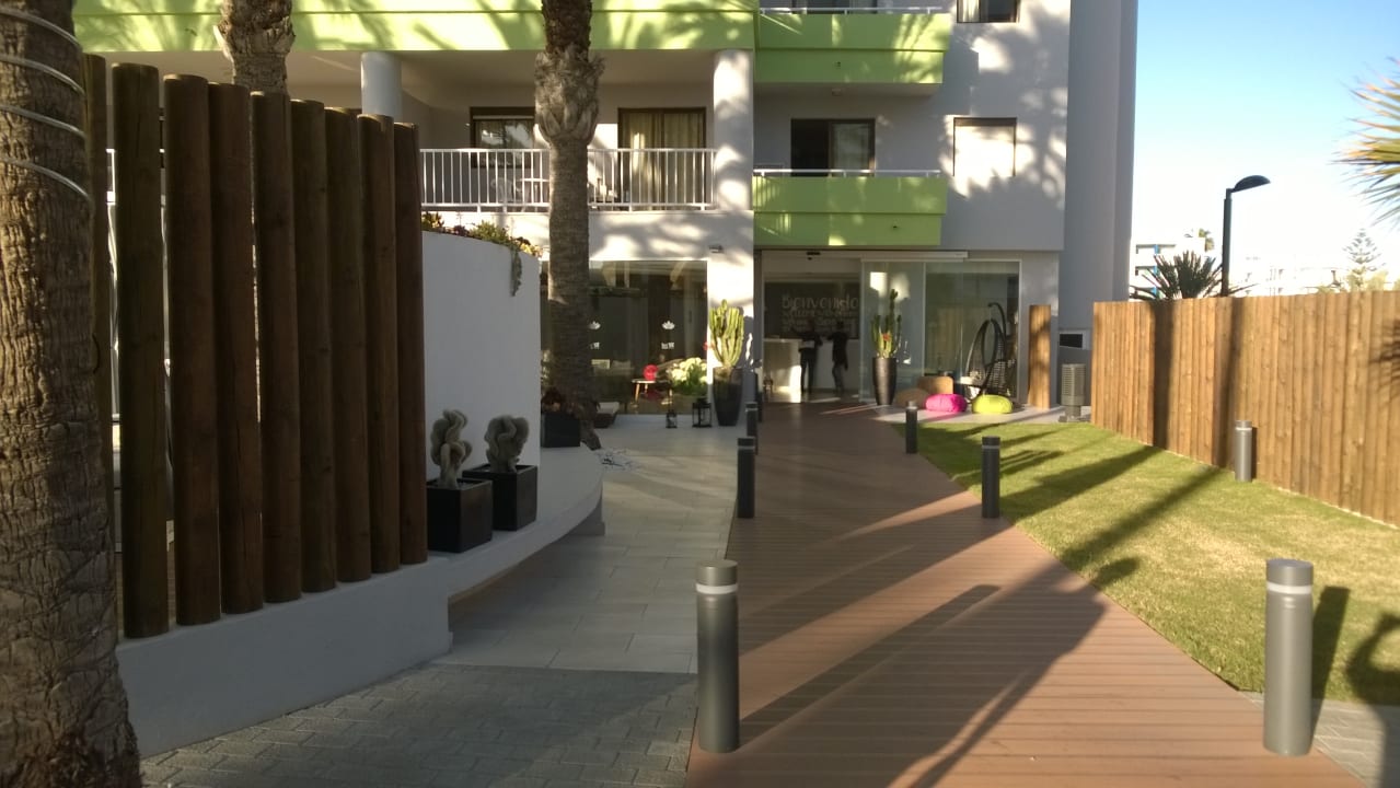 Außenansicht Hotel LIVVO Anamar Suites