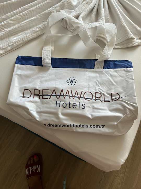 Zimmer Dream World Resort & Spa