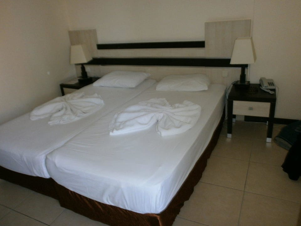 Bett Hotel Orfeus Park