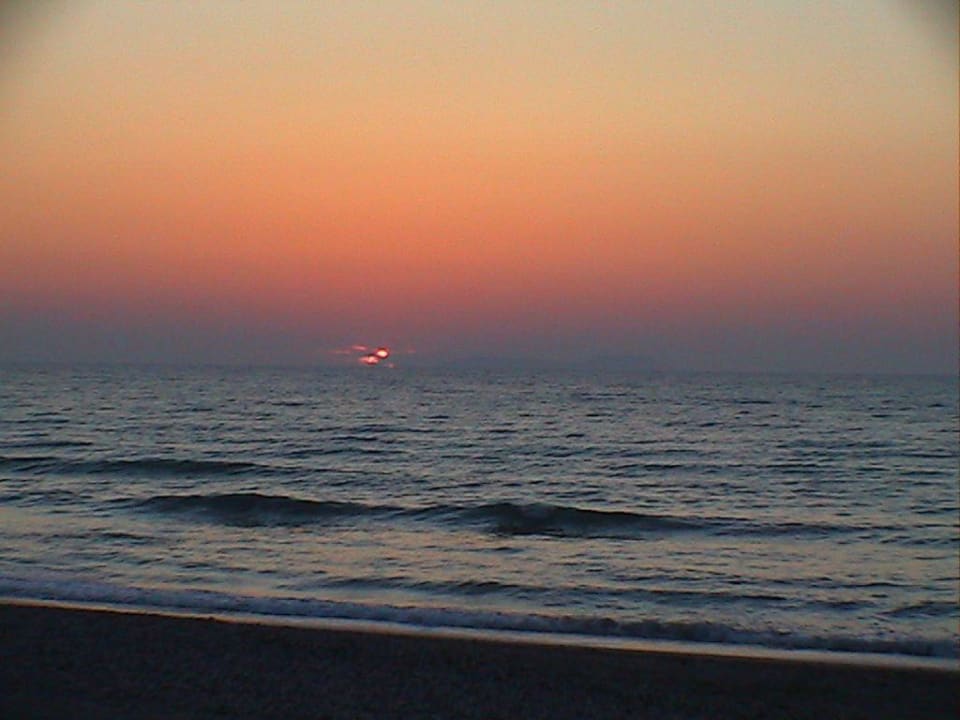 Sonnenuntergang Acharavi Beach Hotel