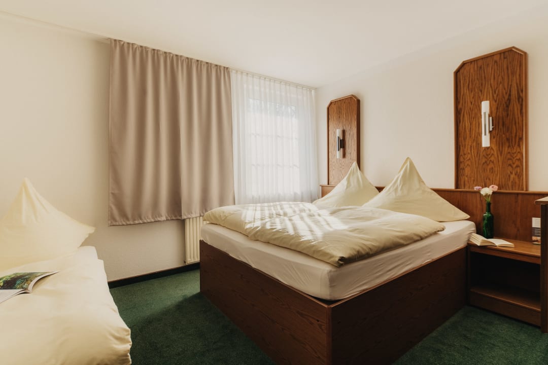 Zimmer Hotel Restaurant 7 Berge am Schlehberg