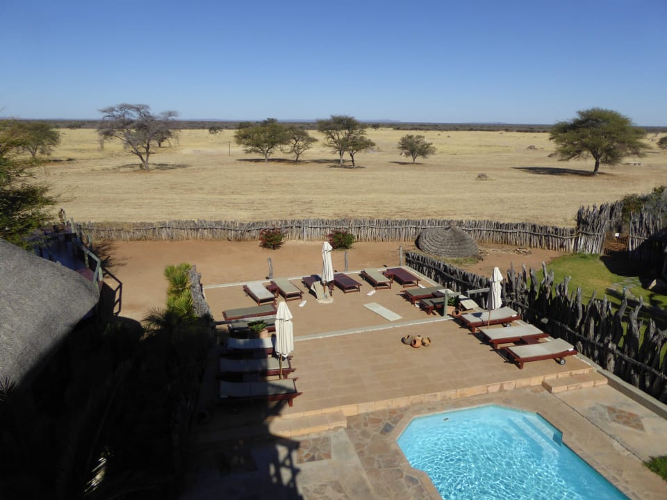 Blick von Aussichtsturm Hotel Frans Indongo Lodge