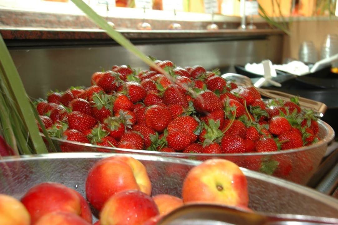 Frische Erdbeeren Club Grand Aqua