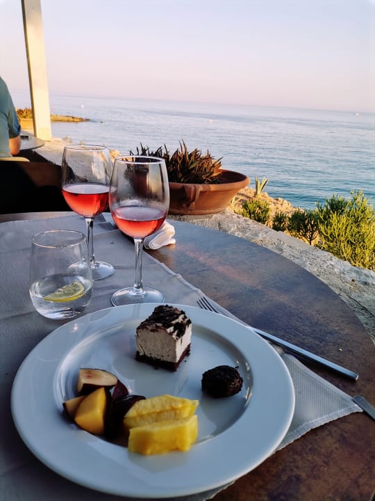 Gastro Kakkos Beach Hotel