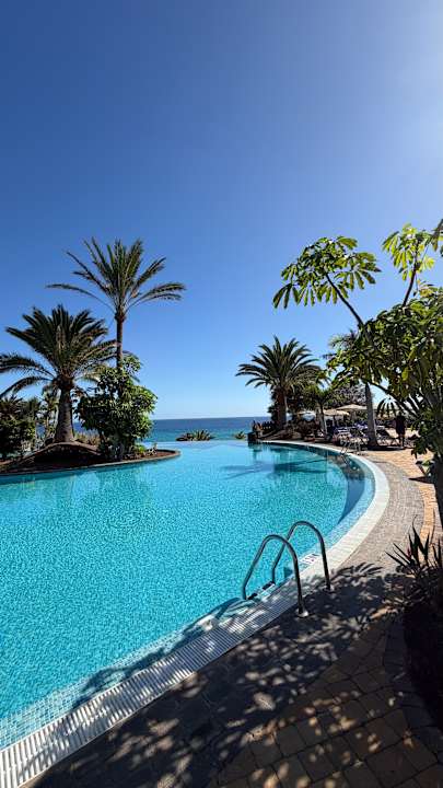 Pool R2 Pajara Beach