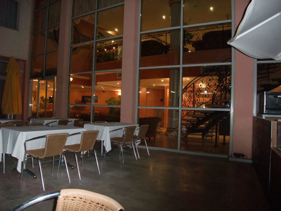 Blick von Terrasse Royal Atlantis Beach Hotel