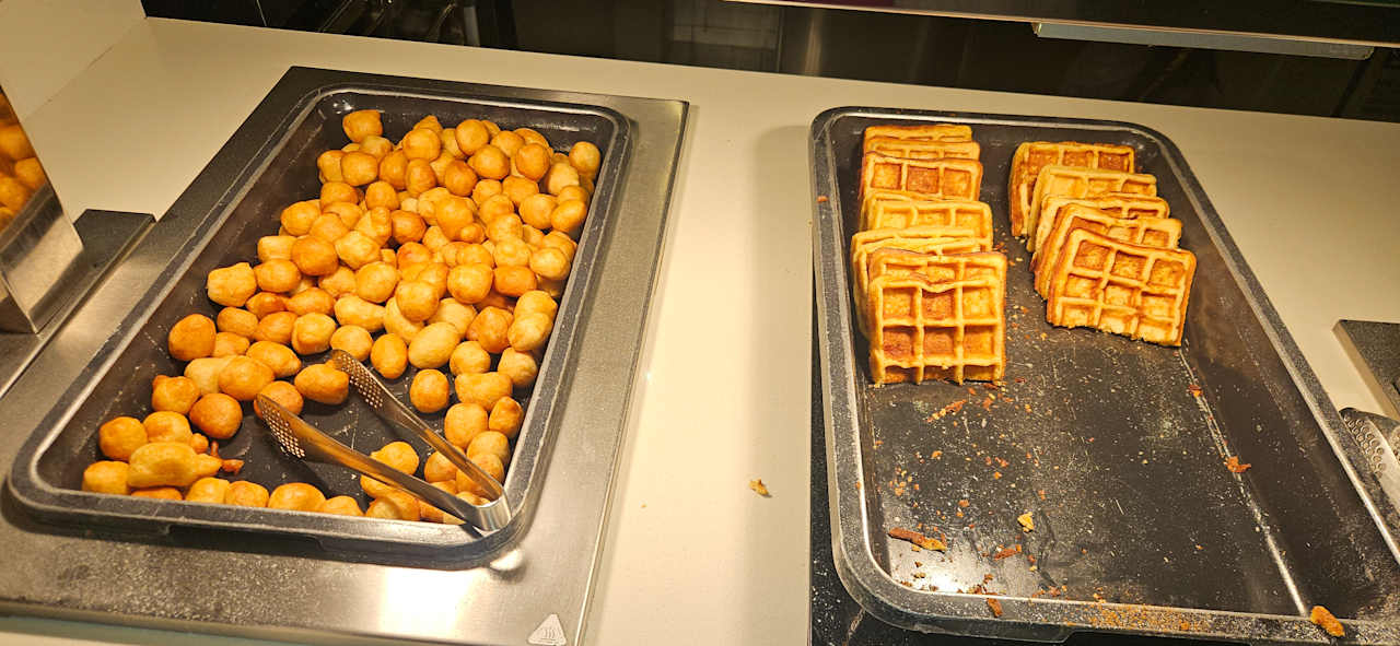 Gastro Esperides Beach Resort