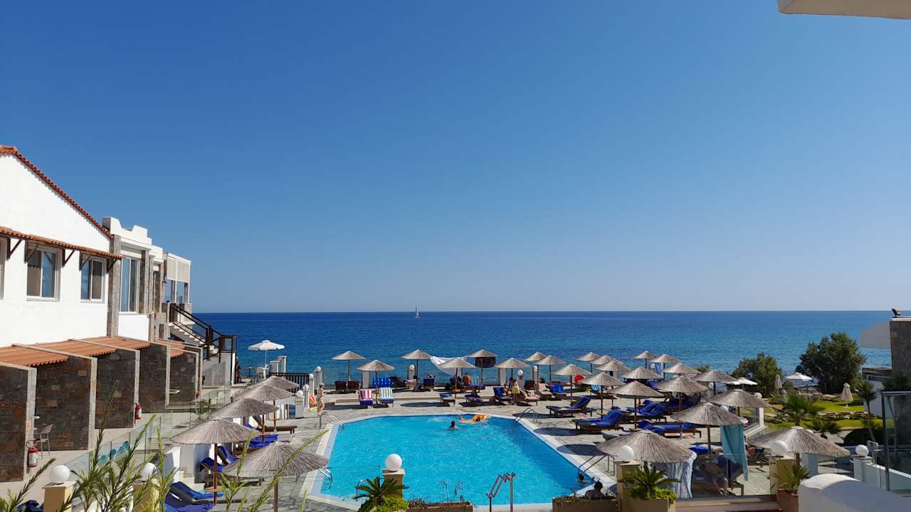 Außenansicht Alexander Beach Hotel & Village Resort