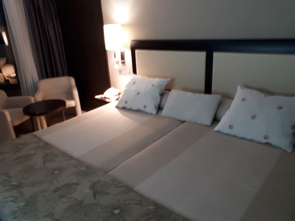 Zimmer Hipotels Mediterraneo