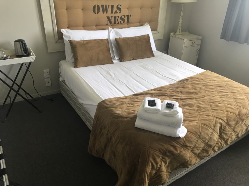 Zimmer Owls Nest Motel