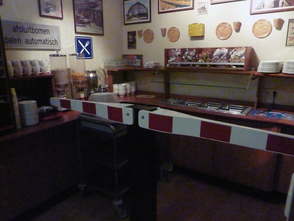 Frühstücksbuffet A-Train Hotel