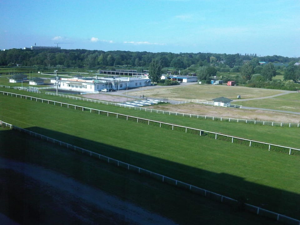 Blick ins Grüne NH Hamburg Horner Rennbahn