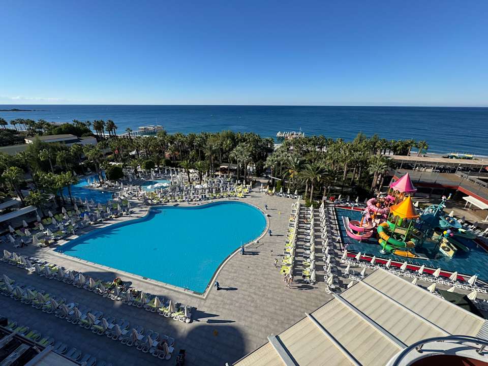 Pool Delphin Deluxe Resort