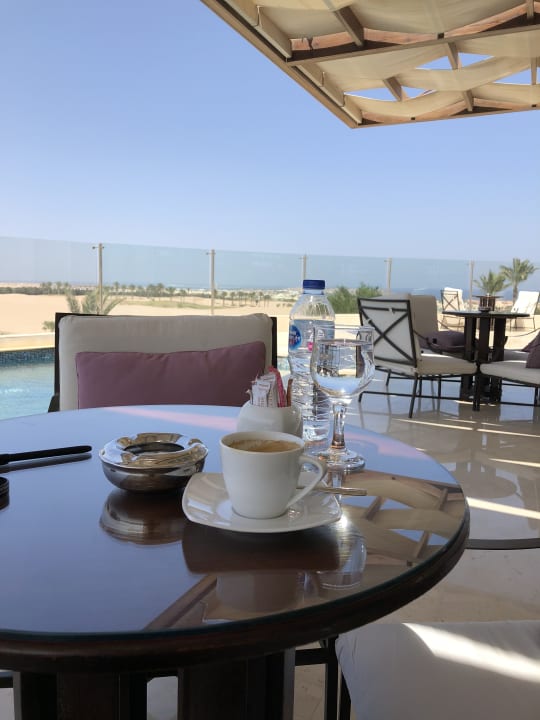 Terrasse der Bar  Steigenberger Makadi Hotel - Adults only