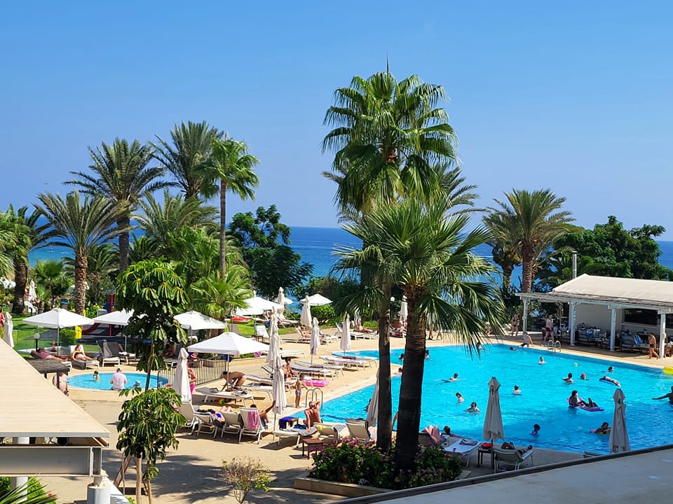 Pool Crystal Springs Beach Hotel