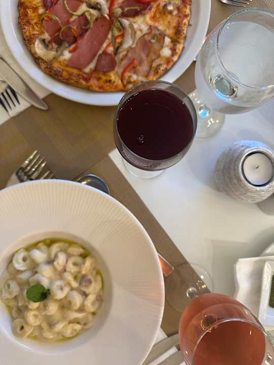 Gastro Sandy Beach Resort