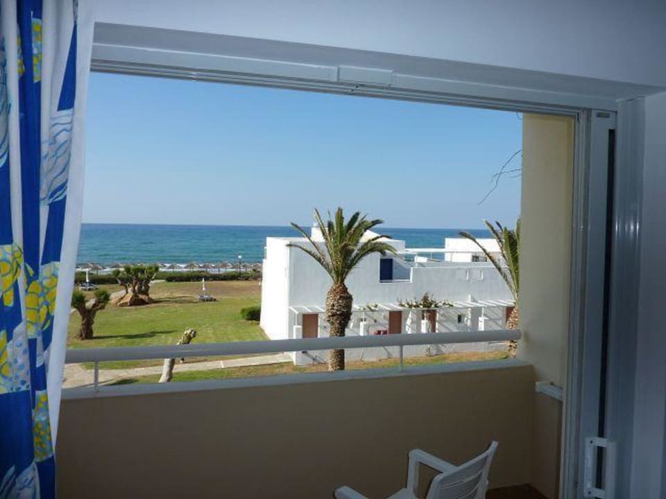 Kleiner Balkon mit Blick zum Meer Lyttos Beach Hotel