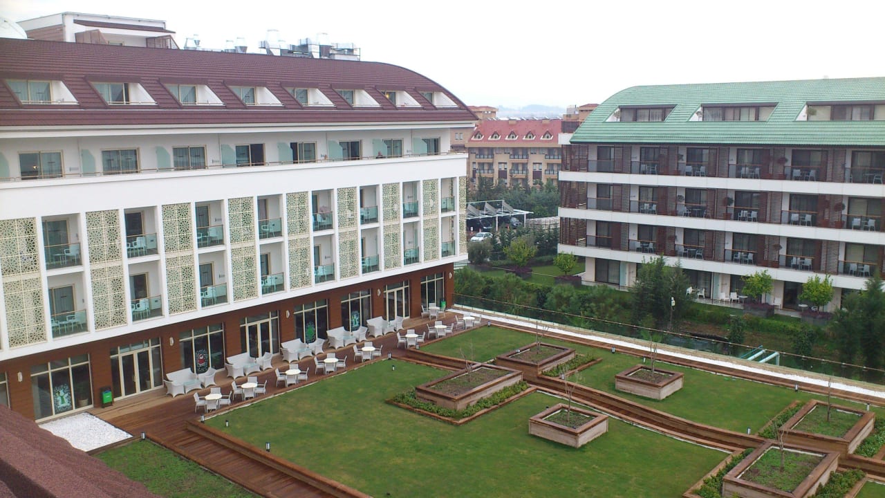 Blick auf's Hauptgebäude aus Zimmer 3418 Sentido Trendy Verbena Beach
