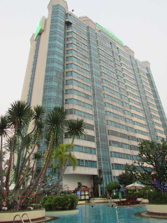 Poolanlage mit Hotel Hotel Windsor Suites & Convention