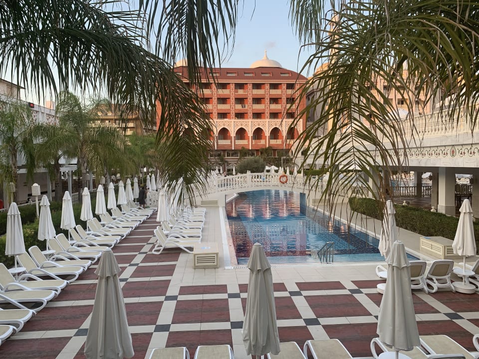 Pool Royal Taj Mahal Hotel