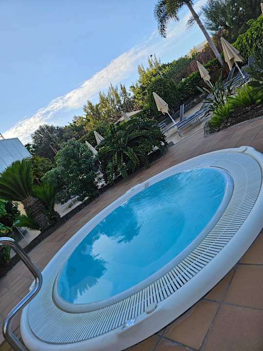 Pool allsun Hotel Lucana