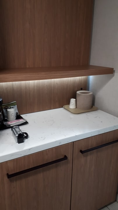 Zimmer Ramada Modesto