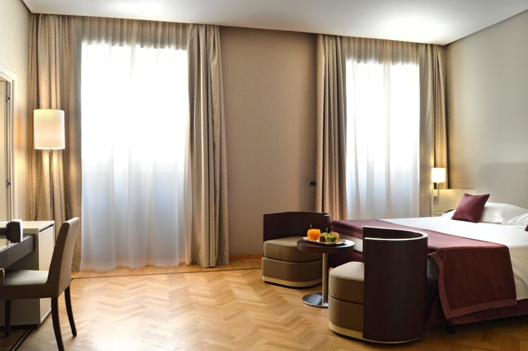 Superior Room -approx 25/30 sqm Hotel Palazzo Esedra