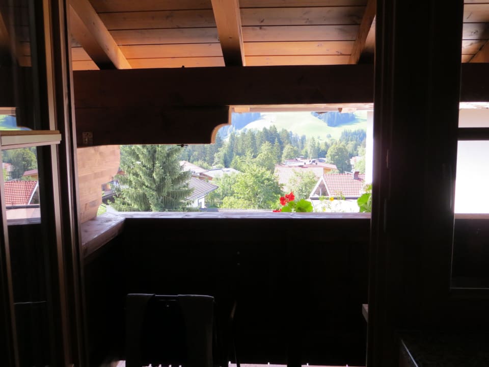 Drinnen dunkel-draußen hell Garni Hotel - Das Alpin Kaiserzeit