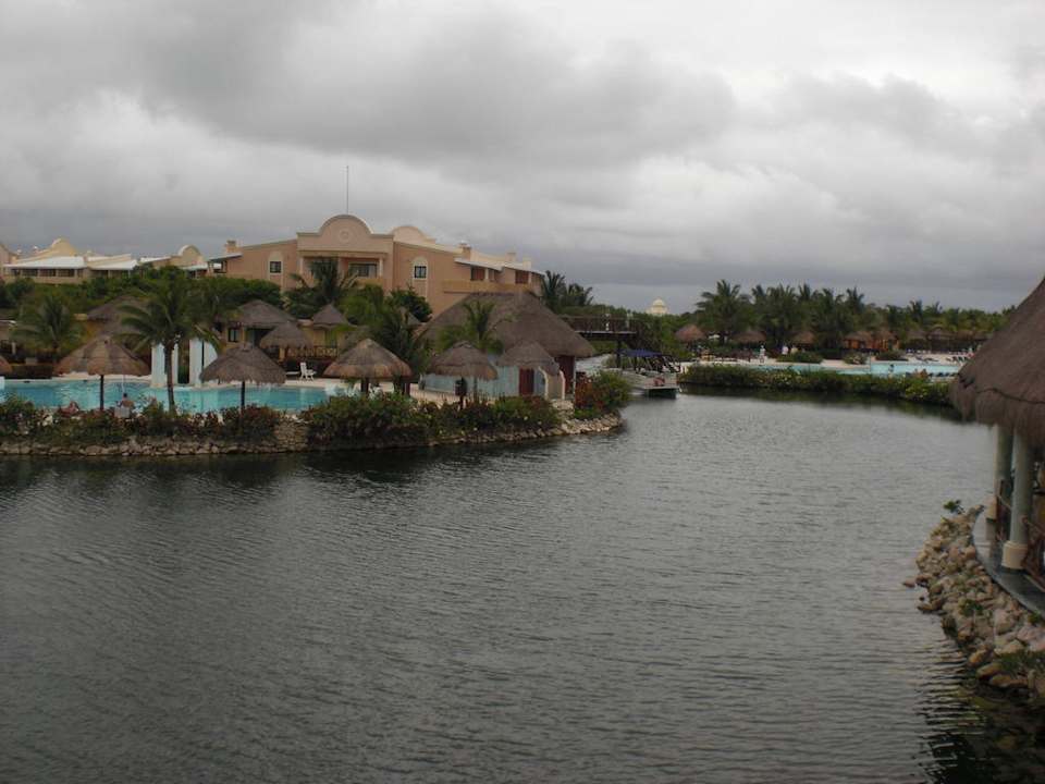 Adults Pool Grand Palladium Select White Sand Resort & Spa