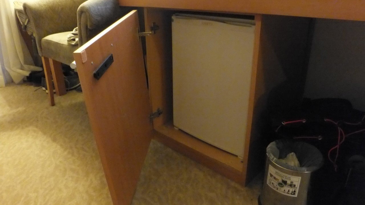 Defekter Schrank der Minibar Arcanus Hotels Sorgun
