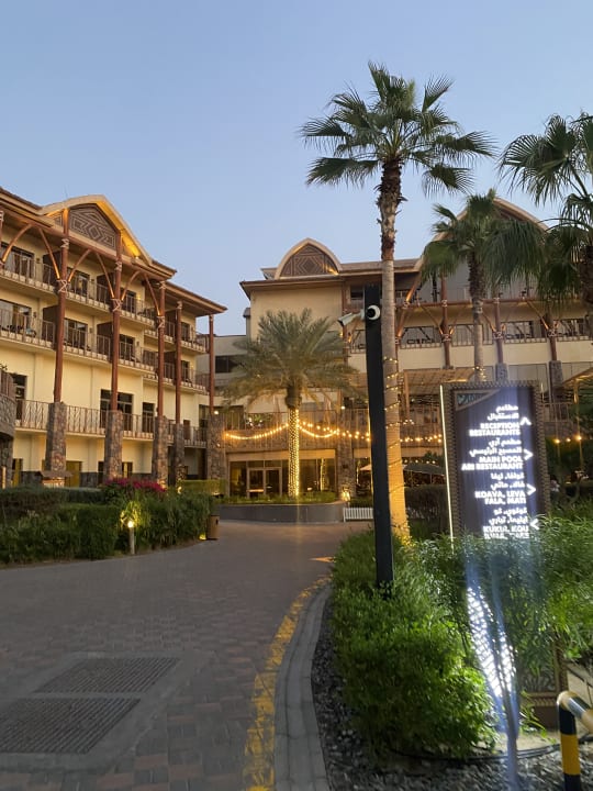 Außenansicht Lapita - Dubai Parks & Resorts - Autograph Collection