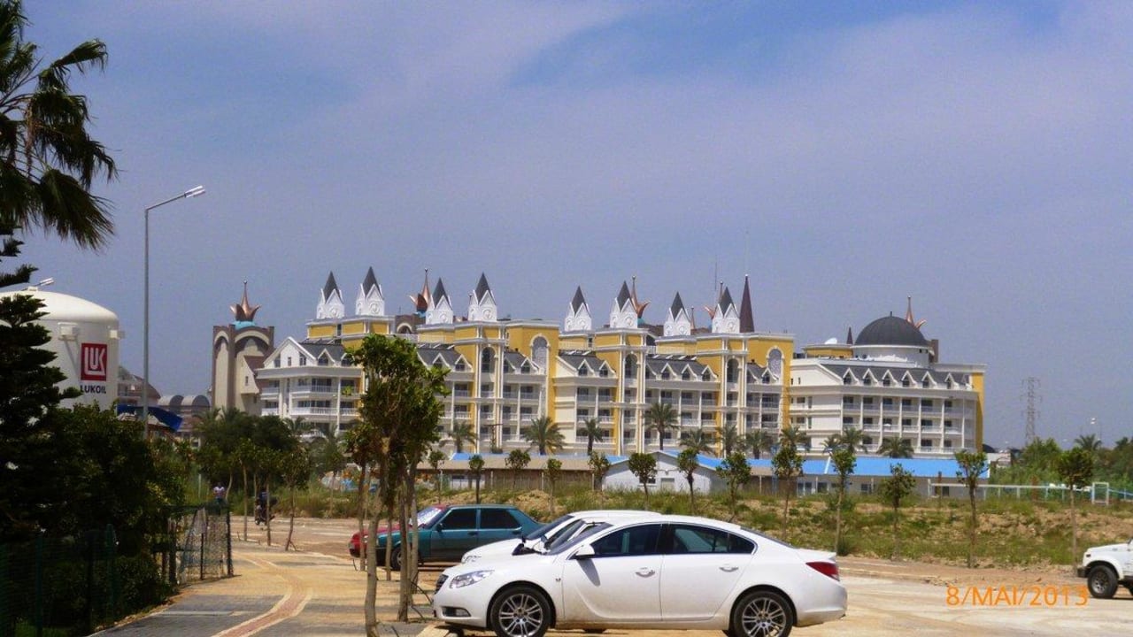 Von außen Dream World Resort & Spa