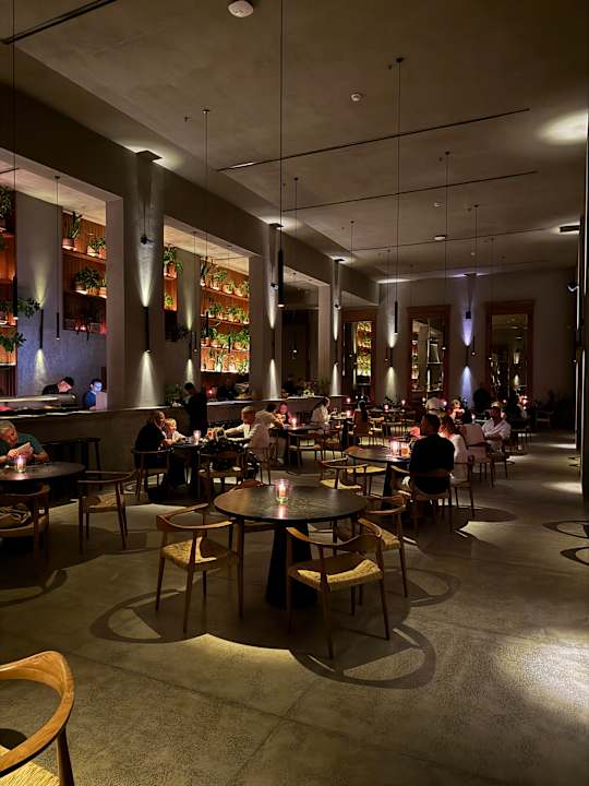 Gastro Serry Beach Resort