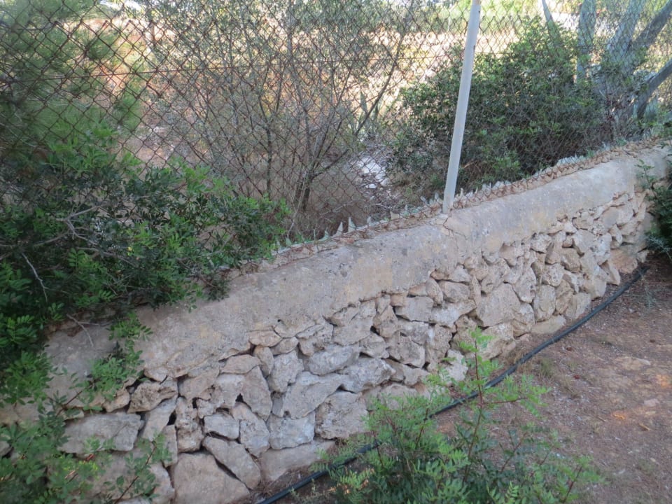 So sieht es am Rand der Anlage aus Sun Club Eldorado