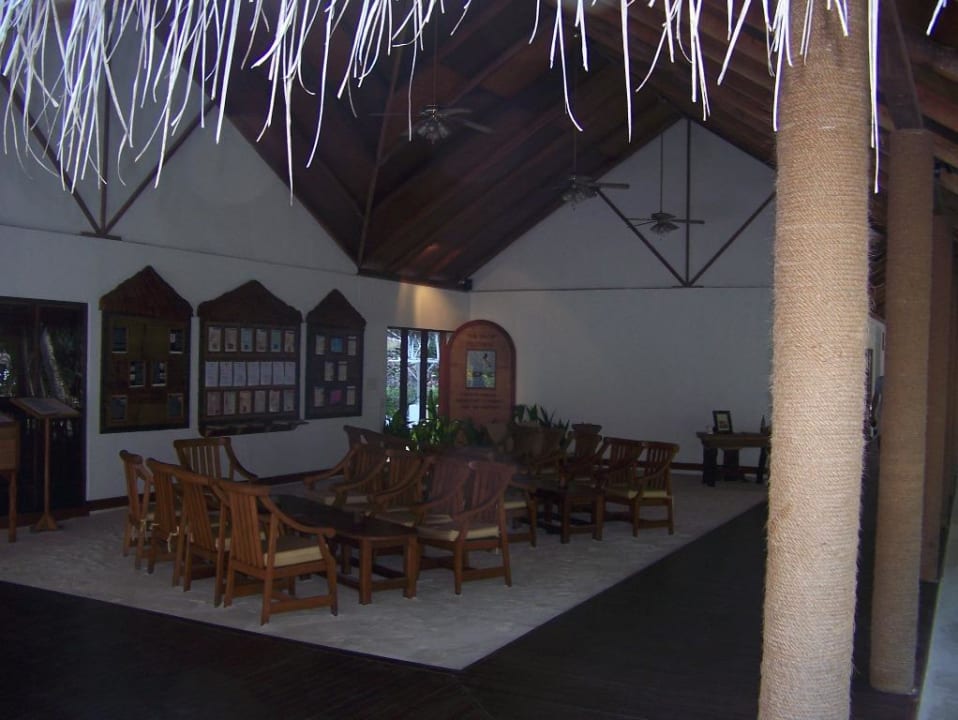 Empfangsbereich Filitheyo Island Resort