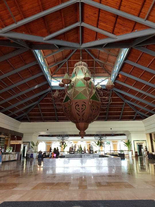 Lobby Majestic Elegance Punta Cana