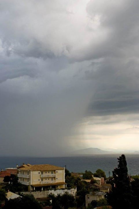 Am Morgen nach dem Gewitter CORFU PELAGOS HOTEL