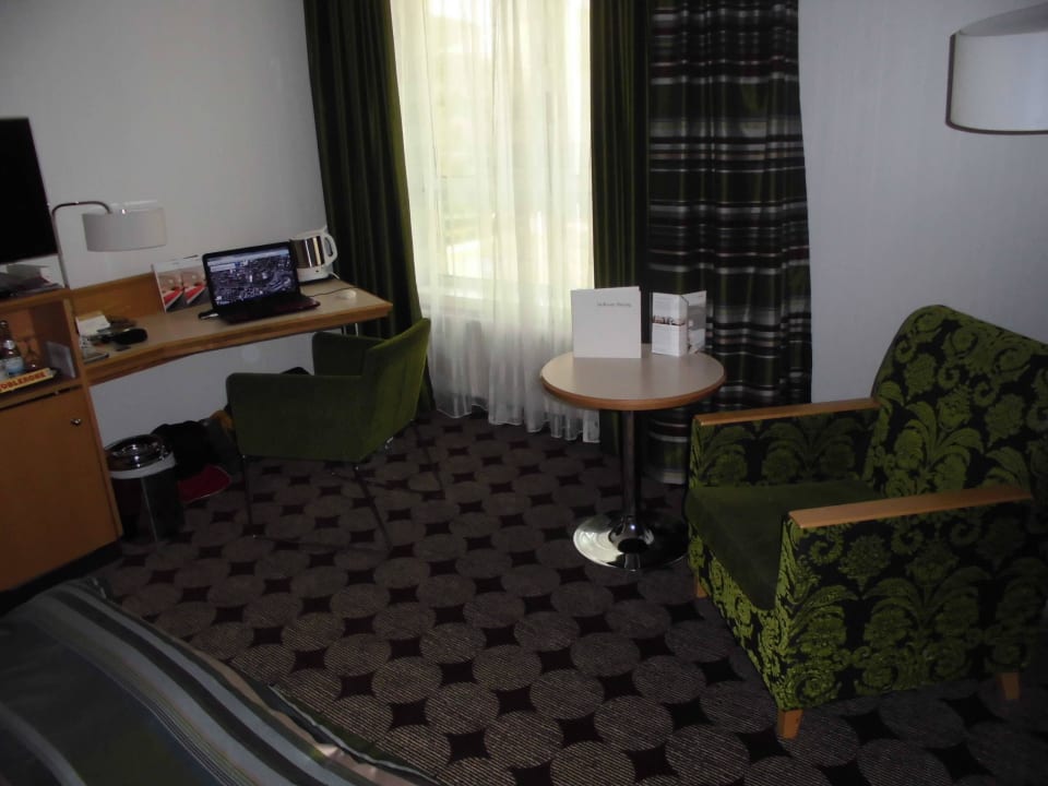 Innenausstattung Mövenpick Hotel Nürnberg Airport