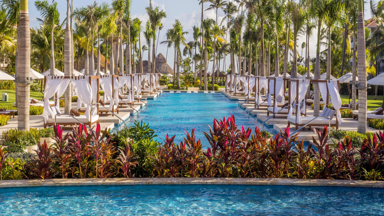 Pool Secrets Royal Beach Punta Cana - Adults only